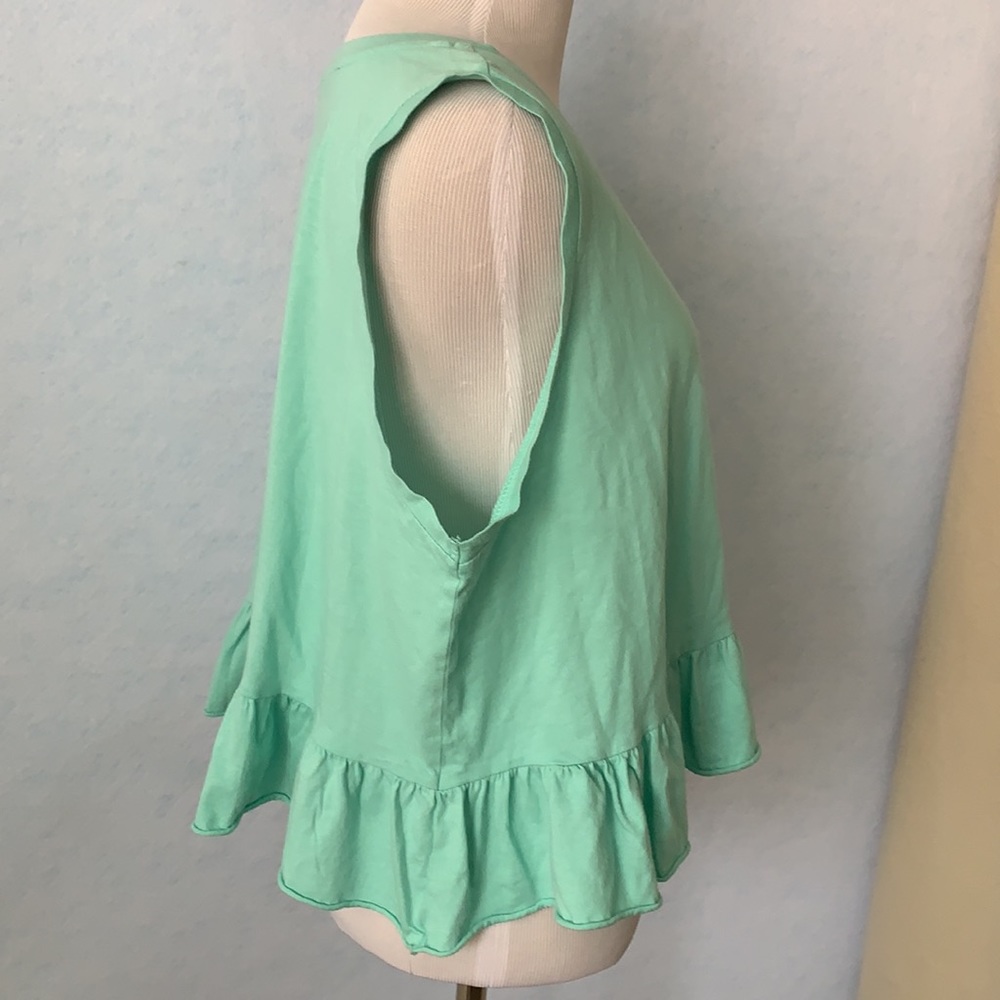 Mint Bottom Ruffled Crop Tank - Picture 2 of 9